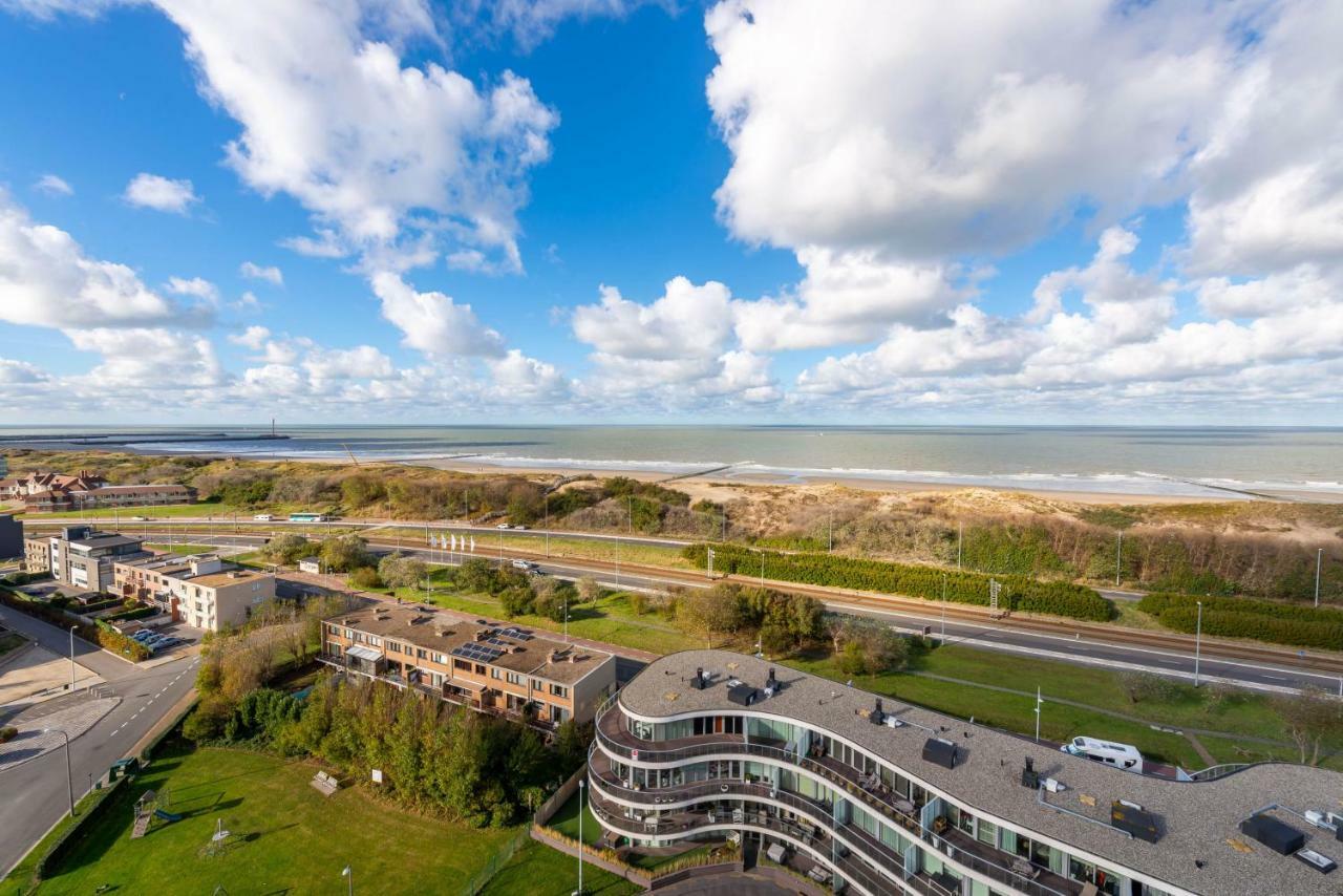 Panoramic & Modern Apartment With Sea View Bredene Exteriör bild